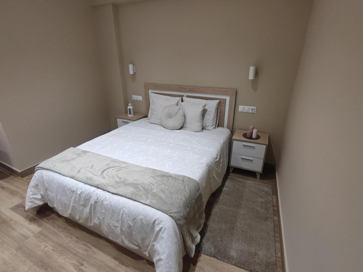 Apartamento Gael- Plaza Espana อาบีเลส ภายนอก รูปภาพ
