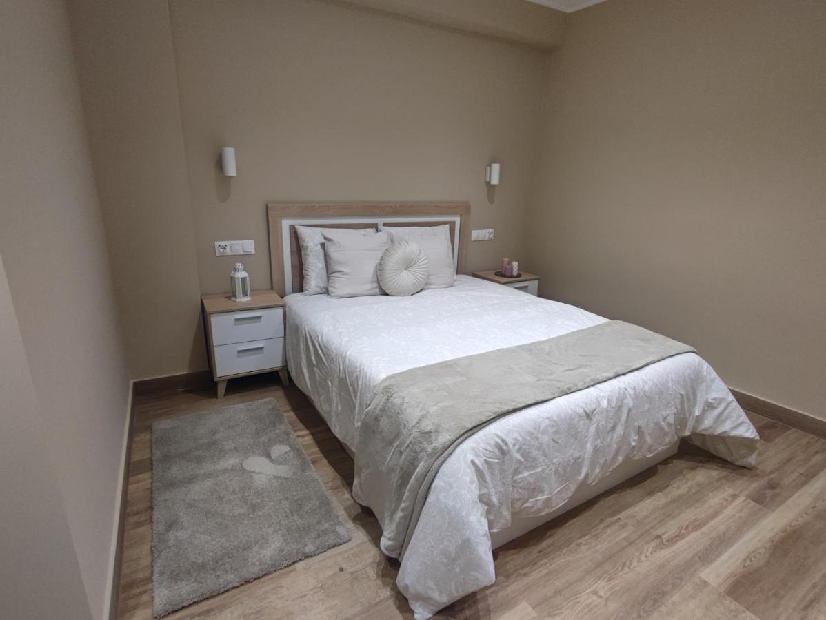 Apartamento Gael- Plaza Espana อาบีเลส ภายนอก รูปภาพ